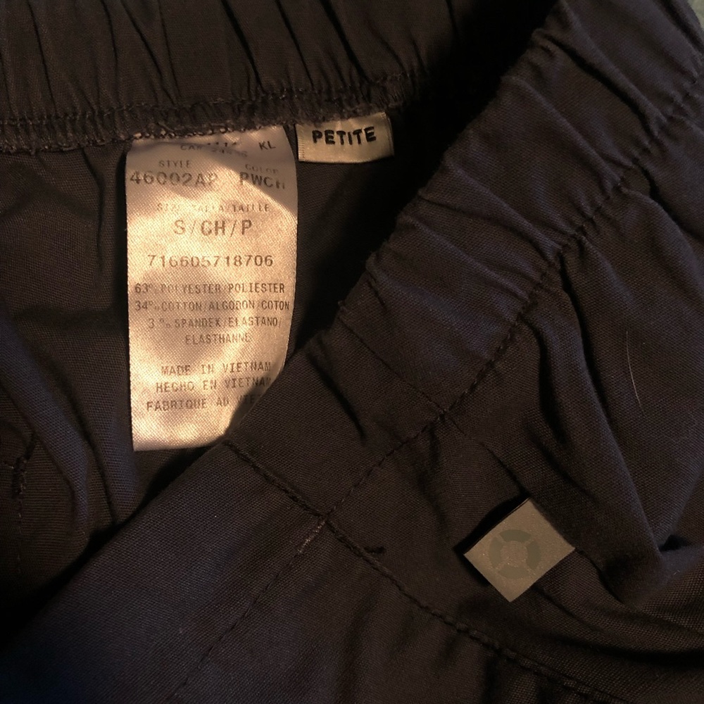 {{ Scrub Pants }} - Picture 5 of 5